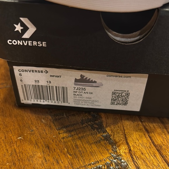 Converse Kids Black Sneakers - Picture 3 of 17